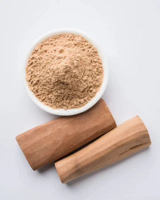 خلاصه خشب الصندل
